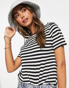 Black & White Lining Women Top